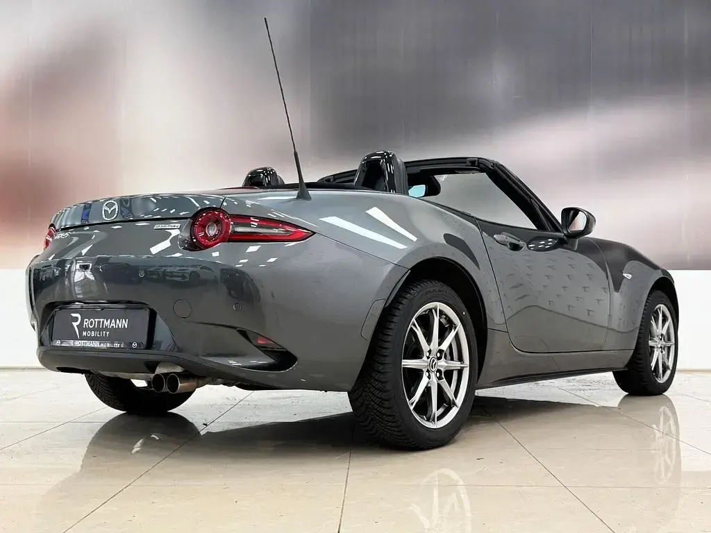 Gebraucht Mazda MX5 Exclusive 132 PS (97 kW) 2025 Grau Cabrio