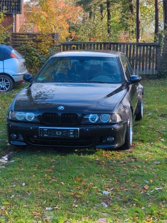 Schwarz Gebraucht 2001 BMW 530 M Sport Limousine | 3.500 € - Bild 1/4