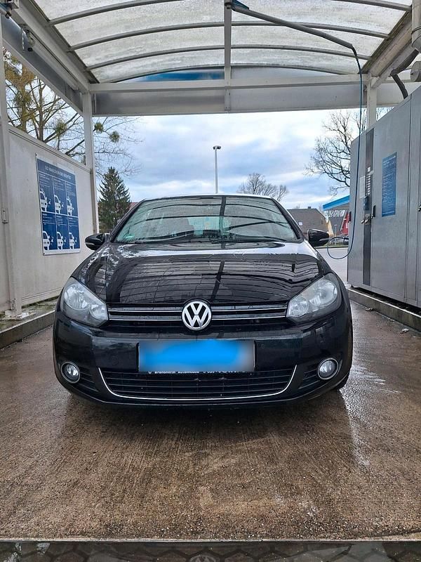 Gebraucht VW Golf VI 104 PS (76 kW) 2011 Schwarz Kleinwagen