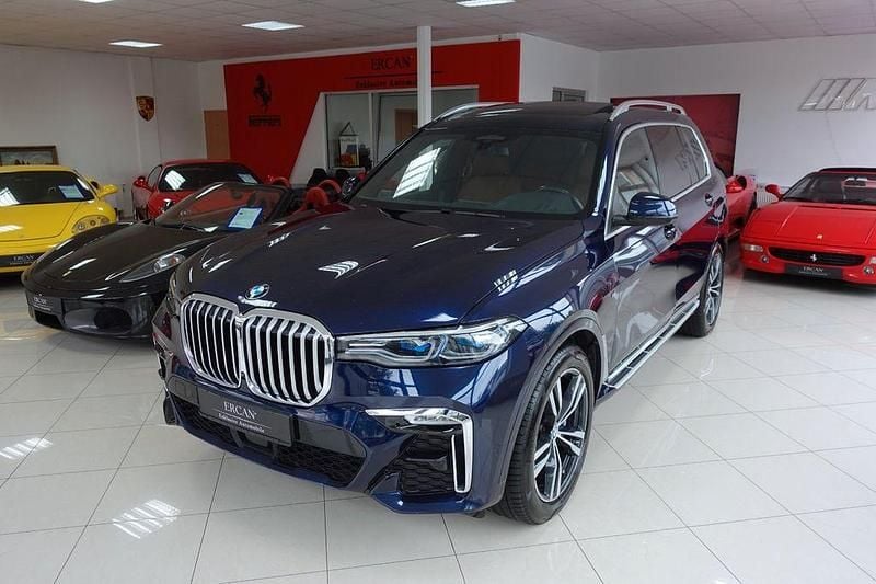Blau Gebraucht 2021 BMW X7 M Sport SUV | 55.900 € (Fairer Preis) - Bild 1/4