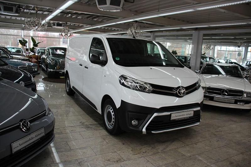 Gebraucht Toyota Proace 122 PS (89 kW) 2020 Weiß Van / Kleinbus