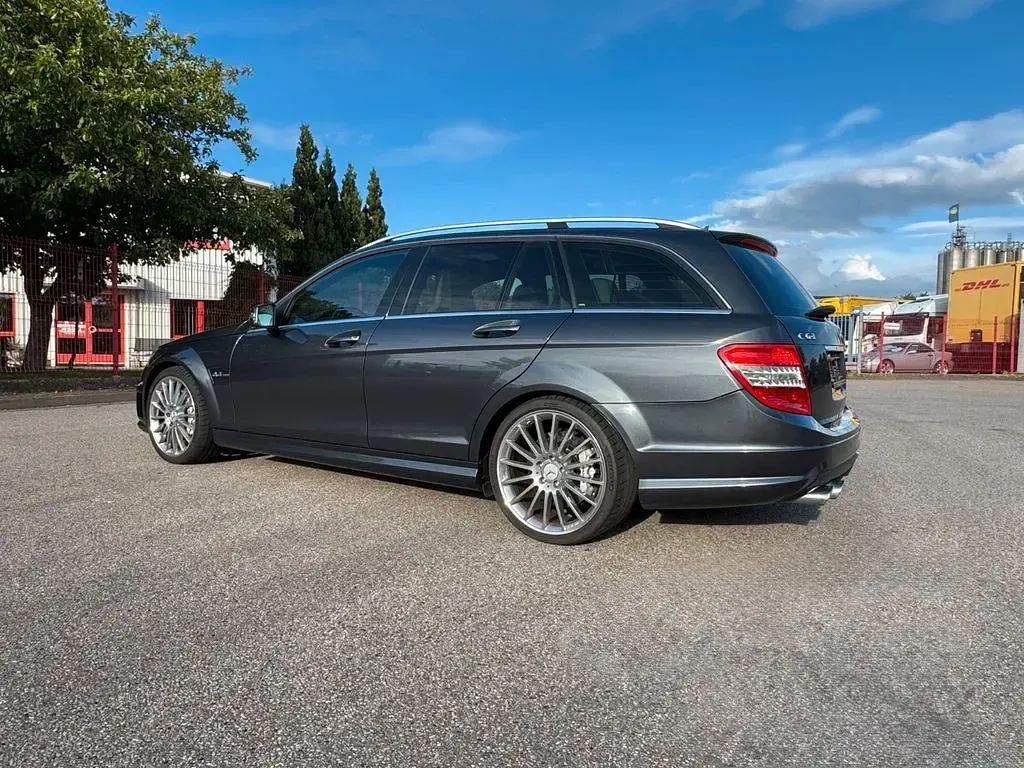 Gebraucht Mercedes C63 AMG AMG 457 PS (336 kW) 2010 Grau Limousine