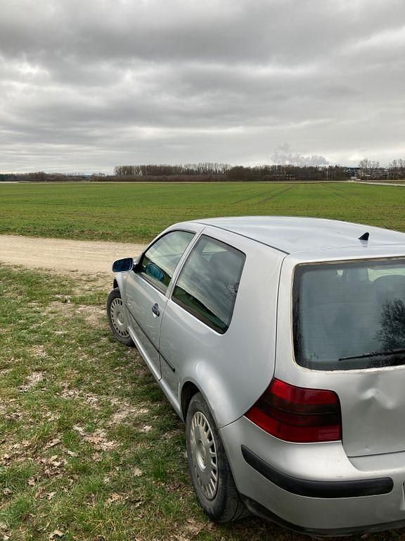 Gebraucht VW Golf III Basis 90 PS (66 kW) 1998 Silber Limousine
