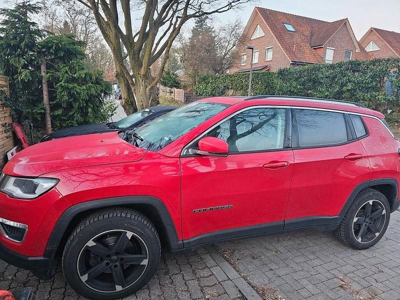 Gebraucht Jeep Compass Limited 140 PS (102 kW) 2018 Rot SUV