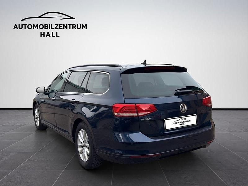 Gebraucht VW Passat Comfortline 150 PS (110 kW) 2015 Blau Kombi