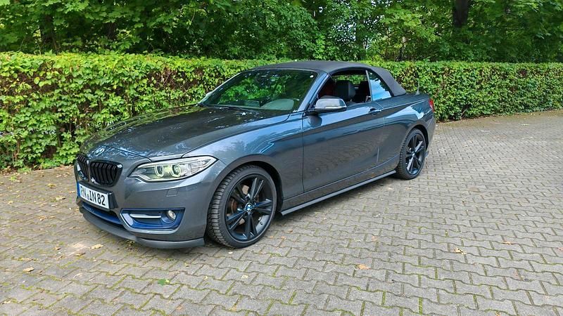 Grau Gebraucht 2015 BMW 220 M Sport Cabrio | 17.000 € (Guter Preis) - Bild 1/4