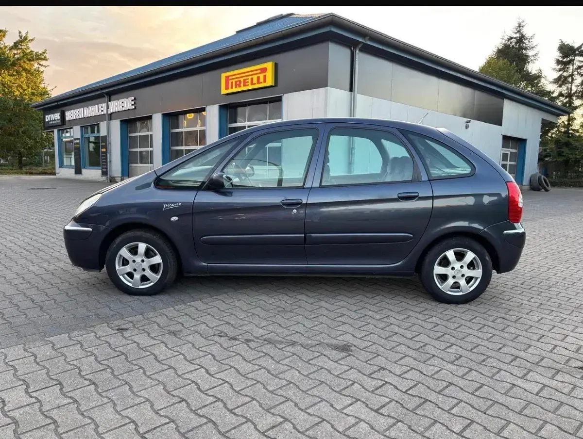 Gebraucht Citroën Xsara Picasso 109 PS (80 kW) 2007 Blau Van / Kleinbus