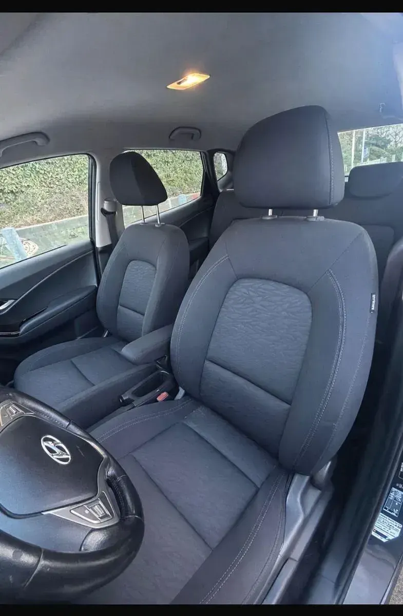 Gebraucht Hyundai ix20 Classic 90 PS (66 kW) 2011 Schwarz Kleinwagen