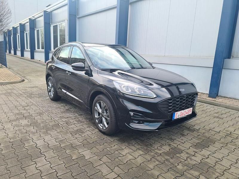 Gebraucht Ford Kuga ST-Line 120 PS (88 kW) 2023 Schwarz SUV