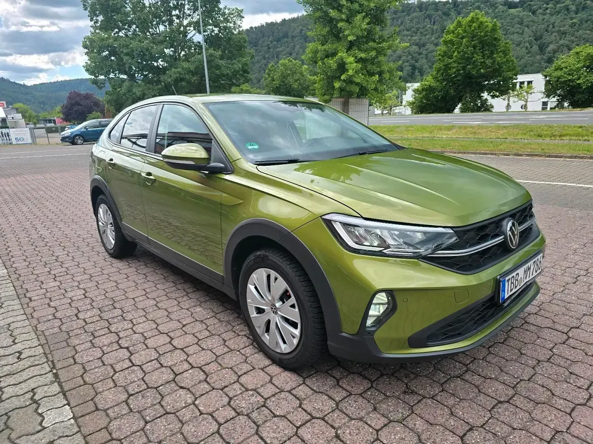 Gebraucht VW Taigo Move 100 PS (73 kW) 2023 Grün SUV