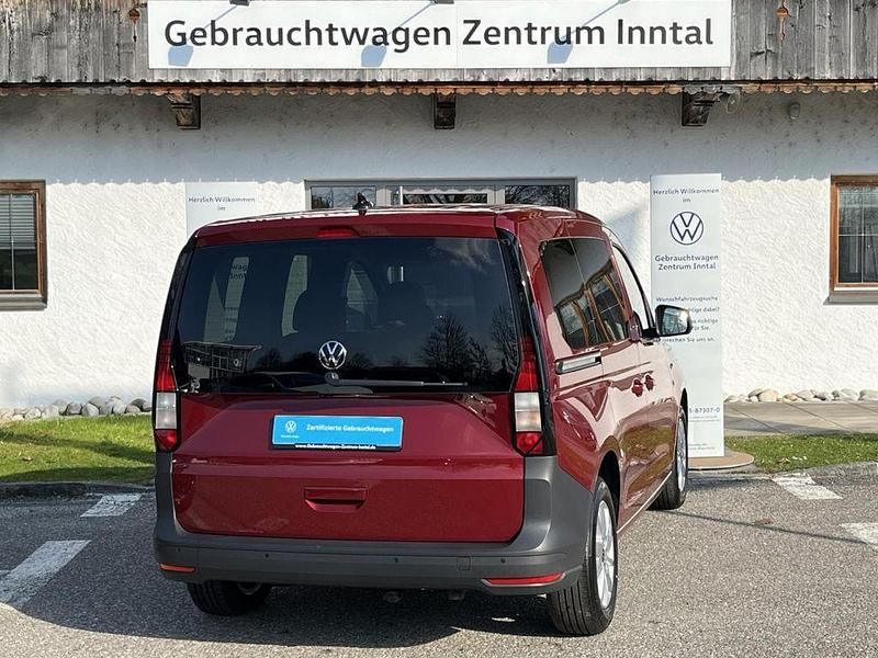 Gebraucht VW Caddy Basis 102 PS (75 kW) 2025 Fortanarot Van / Kleinbus