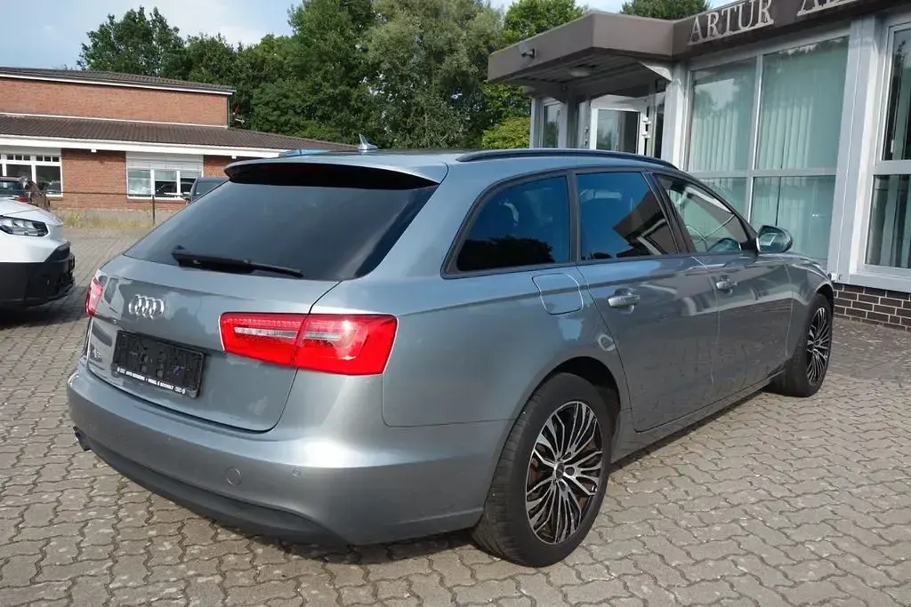 Gebraucht Audi A6 Sport 177 PS (130 kW) 2013 Grau Kombi