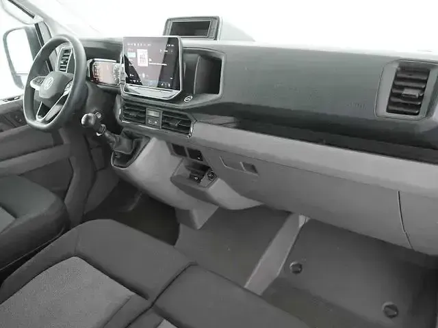 Gebraucht VW Crafter 140 PS (102 kW) 2025 Candyweiß Van