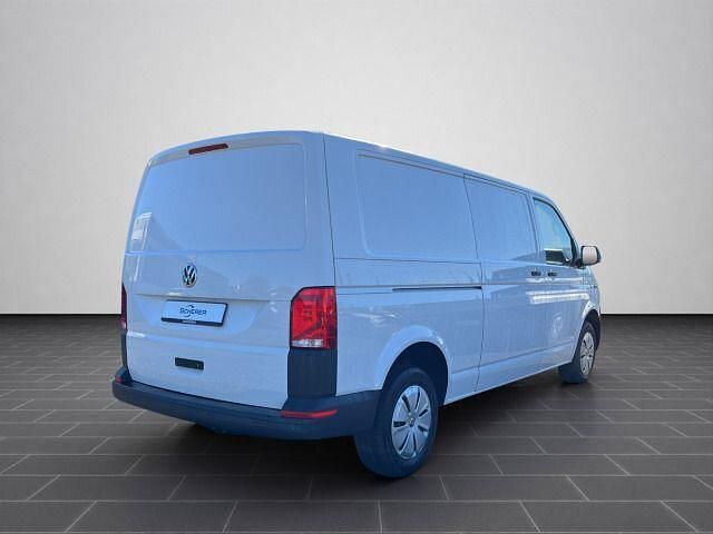 Gebraucht VW Transporter 110 PS (80 kW) 2024 Candyweiß Van