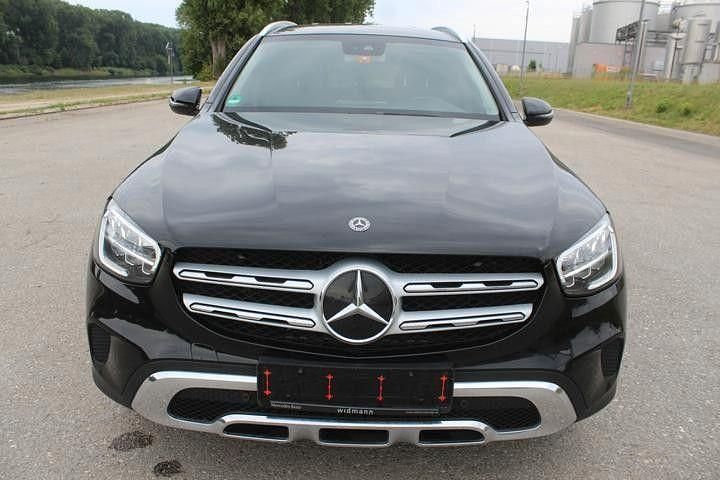 Gebraucht Mercedes GLC200 197 PS (144 kW) 2020 Schwarz SUV