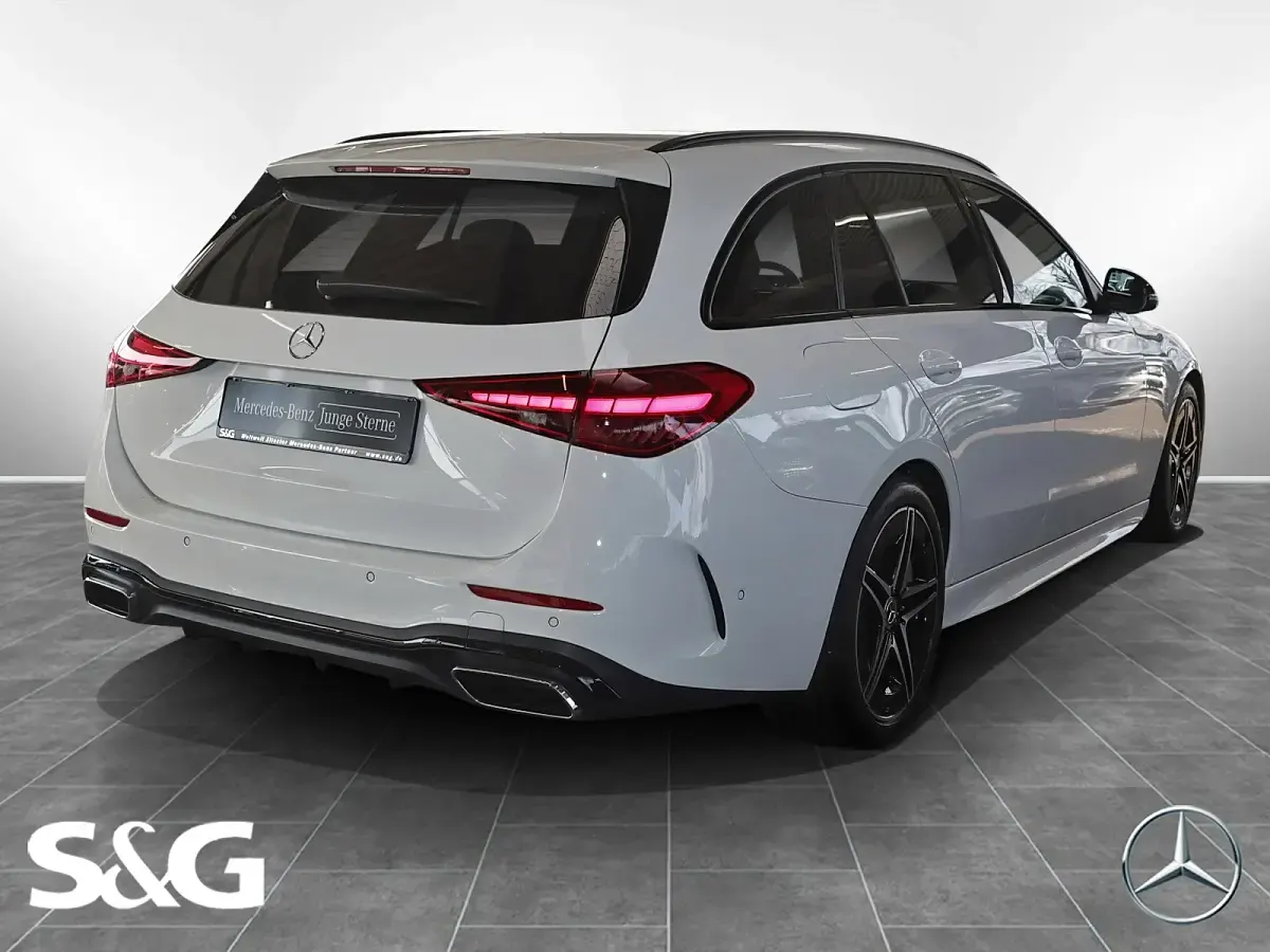 Gebraucht Mercedes C200 AMG 163 PS (119 kW) 2024 Unilack polarweiß Kombi