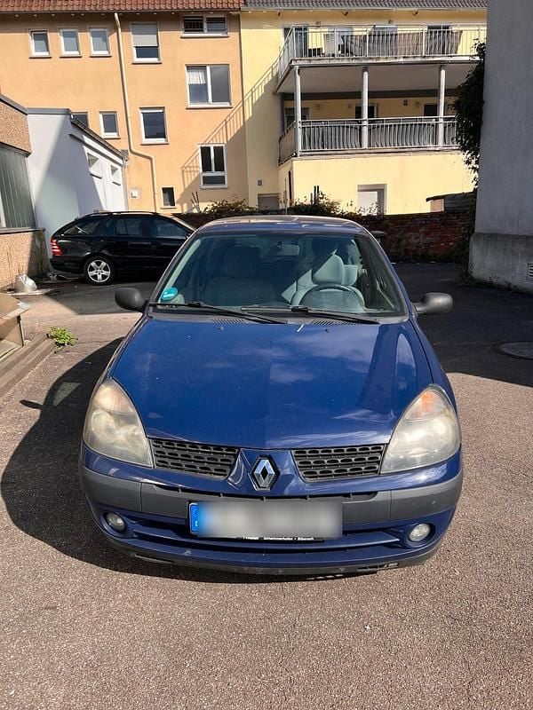 Blau Gebraucht 2002 Renault Clio II Kleinwagen | 500 € (Superpreis) - Bild 1/4
