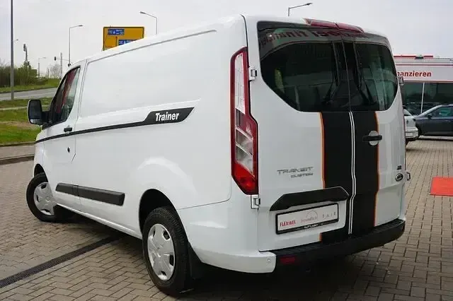 Gebraucht Ford Transit Custom 170 PS (125 kW) 2019 Weiß Limousine