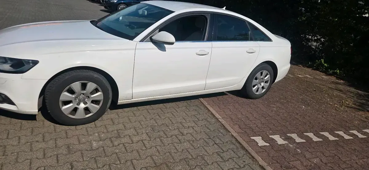 Gebraucht Audi A6 177 PS (130 kW) 2011 Limousine