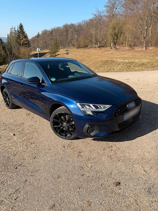 Second-hand Audi A3 204 CP (150 kW) 2022 Albastru Berlinǎ