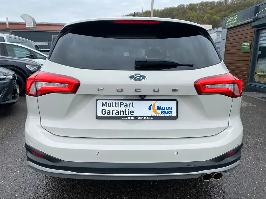 Gebraucht Ford Focus Active 182 PS (133 kW) 2020 Metropolisweiß metallic Kombi