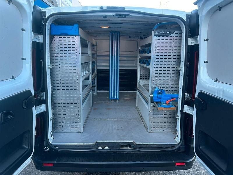 Weiß Gebraucht 2018 Opel Vivaro Van | 12.900 € (Superpreis) - Bild 1/4