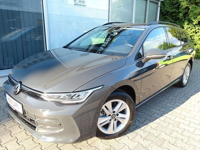 Gebraucht VW Golf VIII Life 150 PS (110 kW) 2024 Grau Kombi