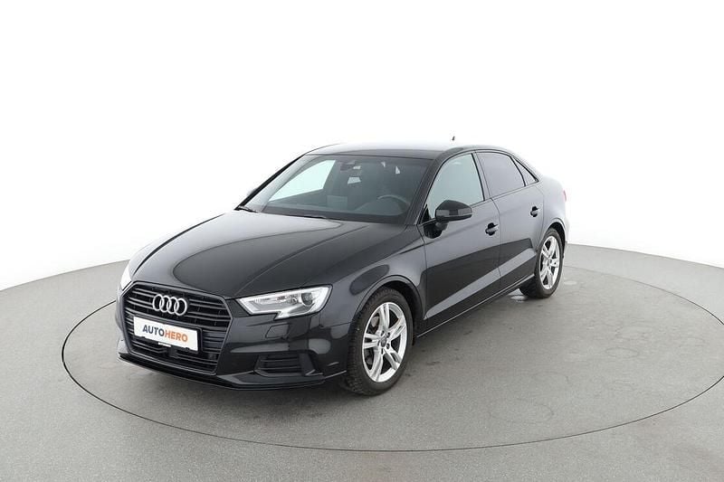 Schwarz Gebraucht 2019 Audi A3 Sport Limousine | 23.410 € (Guter Preis) - Bild 1/3