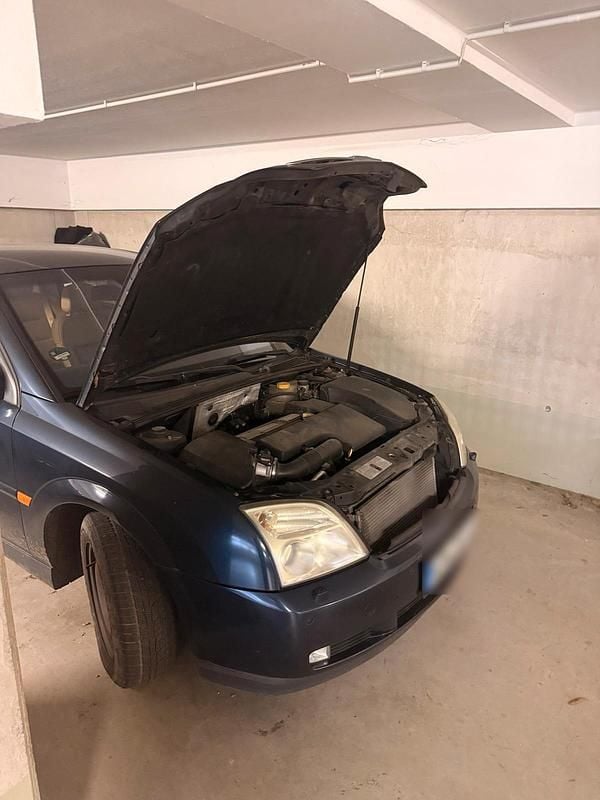 Blau Gebraucht 2005 Opel Vectra Limousine | 1.499 € (Fairer Preis) - Bild 1/4