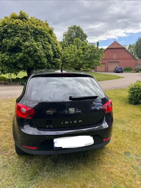 Gebraucht Seat Ibiza Copa 69 PS (50 kW) 2012 Schwarz Limousine