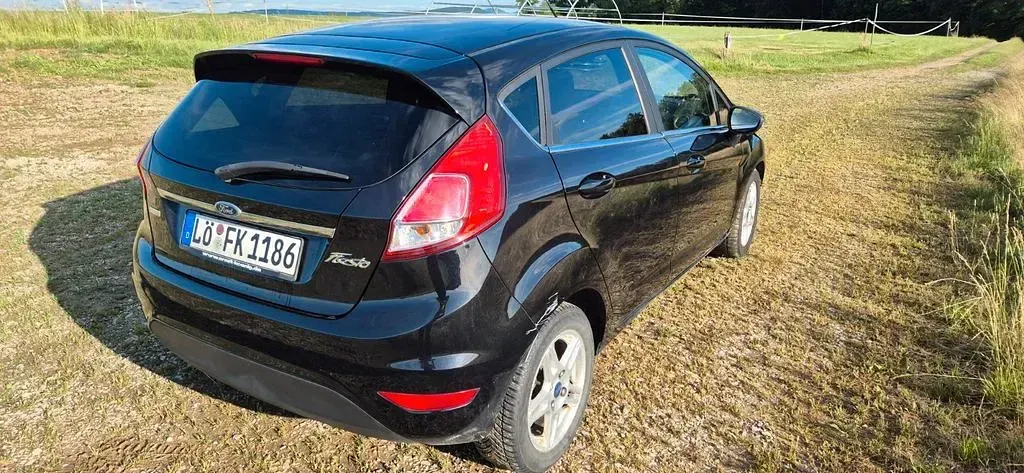Gebraucht Ford Fiesta Titanium 101 PS (74 kW) 2015 Schwarz Kleinwagen