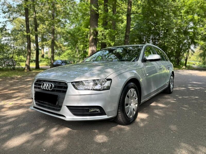 Silber Gebraucht 2014 Audi A4 Attraction Kombi | 10.500 € (Guter Preis) - Bild 1/4
