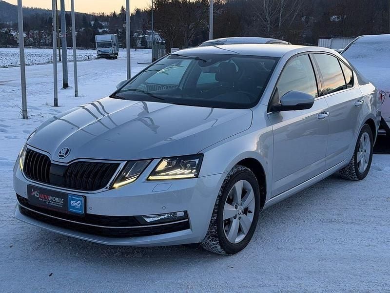 Silber Gebraucht 2019 Skoda Octavia Style Limousine | 11.490 € (Guter Preis) - Bild 1/4