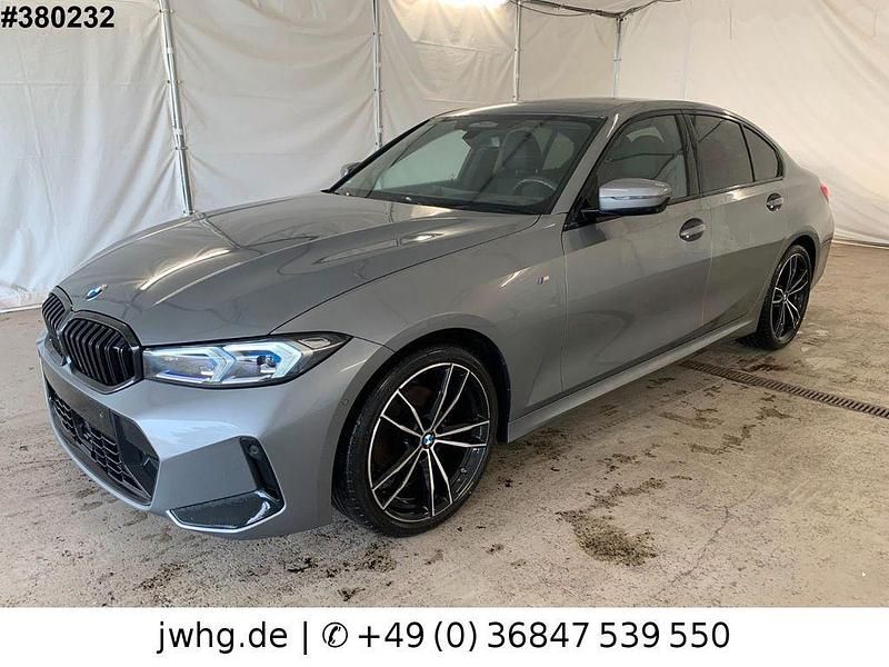 Grau Gebraucht 2023 BMW 320 M Sport Limousine | 40.450 € (Fairer Preis) - Bild 1/4