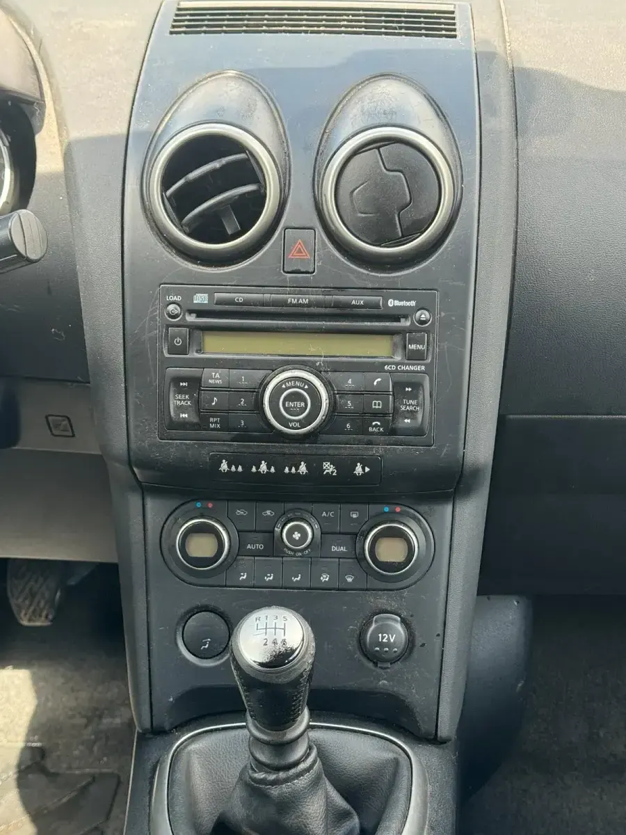 Gebraucht Nissan Qashqai +2 141 PS (103 kW) 2010 Schwarz SUV