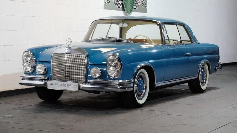 Blau Gebraucht 1965 Mercedes W111 Coupé | 120.000 € - Bild 1/4