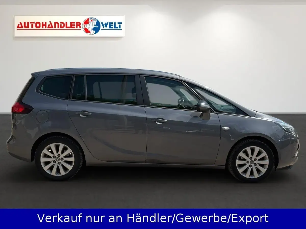 Gebraucht Opel Zafira Tourer 136 PS (100 kW) 2016 Karbon silber/shiny grey (m2) Van / Kleinbus