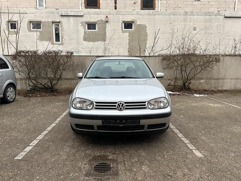 Gebraucht VW Golf IV 105 PS (77 kW) 2000 Silber Limousine