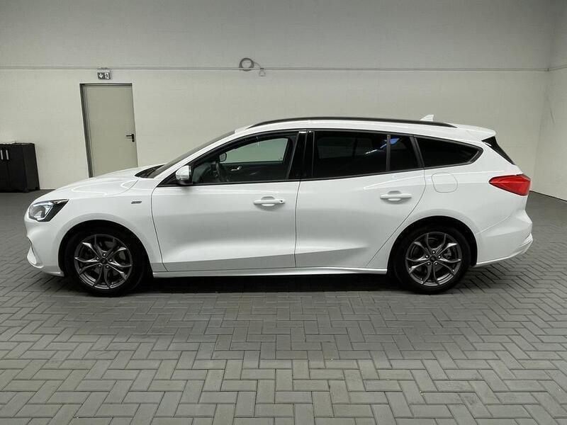 Gebraucht Ford Focus ST-Line 150 PS (110 kW) 2019 Weiß (frostweiß) Kombi