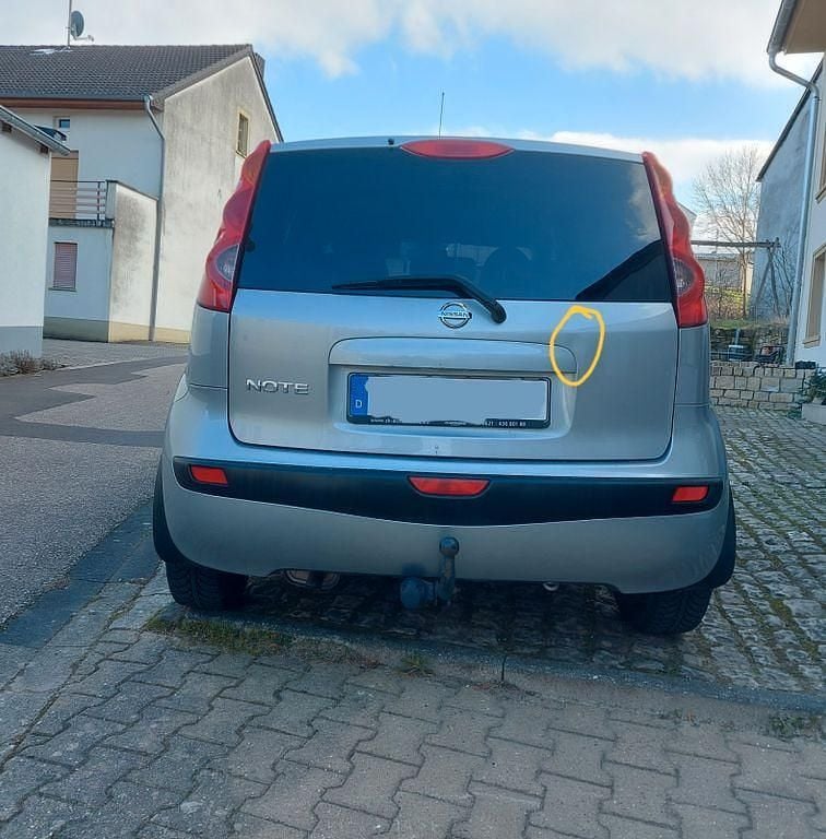 Gebraucht Nissan Note Acenta 110 PS (80 kW) 2006 Silber Kleinwagen