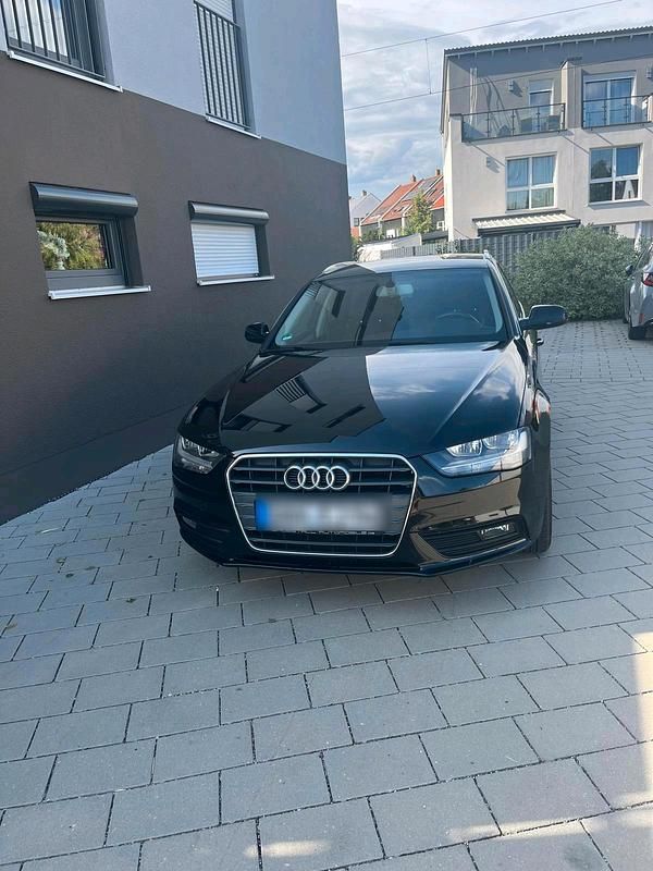 Gebraucht 2015 Audi A4 Kombi | 11.500 € (Guter Preis) - Bild 1/4