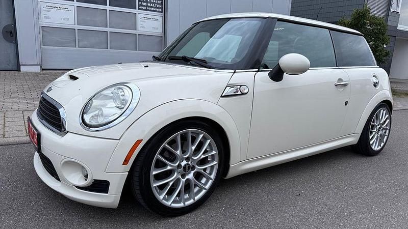 Weiß Gebraucht 2009 Mini Cooper S Kleinwagen | 8.990 € (Fairer Preis) - Bild 1/4