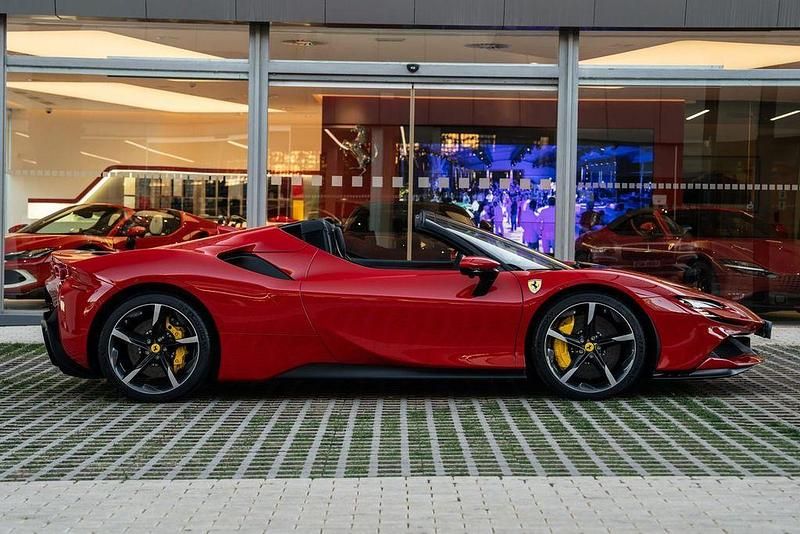 Gebraucht Ferrari SF90 2025 Rot Cabrio