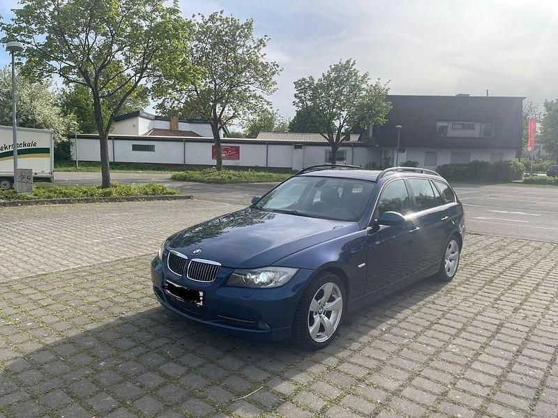 Usata BMW 330 231 CV (169 kW) 2006 Blu Station wagon