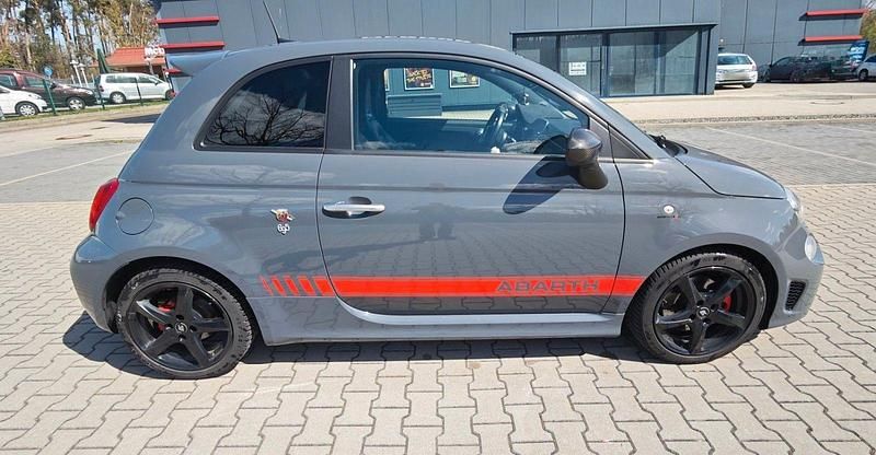 Usado Abarth 695 165 HP (121 kW) 2017 Cinzento Citadino