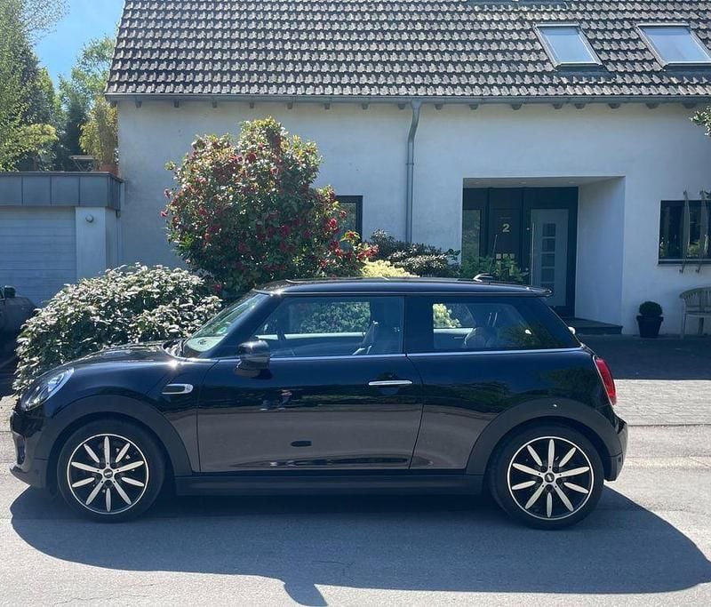 Usado Mini ONE 102 HP (75 kW) 2021 Preto Citadino