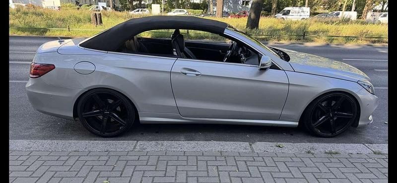Gebraucht Mercedes E350 306 PS (225 kW) 2014 Grau Cabrio