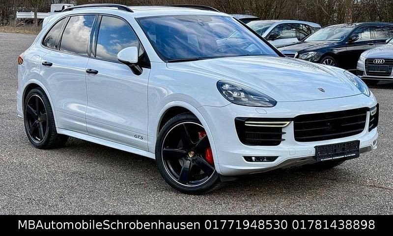 Weiß Gebraucht 2016 Porsche Cayenne GTS SUV | 38.999 € (Guter Preis) - Bild 1/3