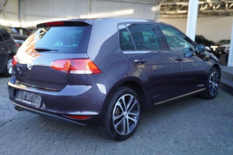 Gebraucht VW Golf VII LOUNGE 150 PS (110 kW) 2015 Grau Limousine