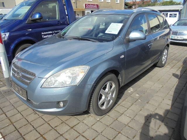 Gebraucht Kia Ceed 126 PS (92 kW) 2009 Blau Kleinwagen